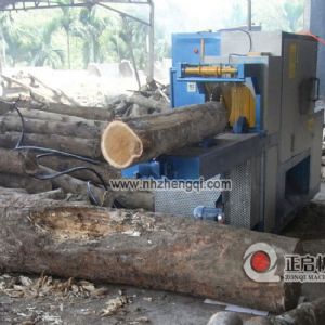 海南島鋸橡膠木25機(jī)加工現(xiàn)場(chǎng)