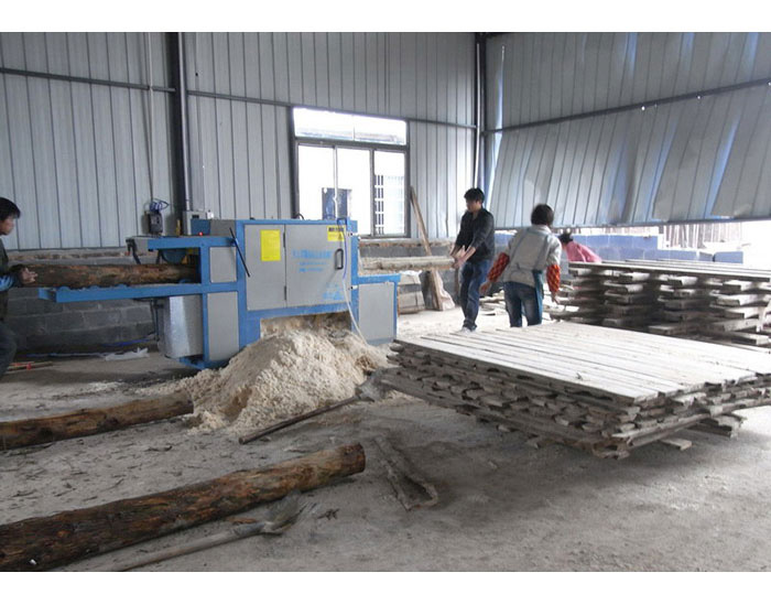 湖南省-衡陽(yáng)市-歸陽(yáng)鎮(zhèn)-桉木200圓木加工現(xiàn)場(chǎng)
