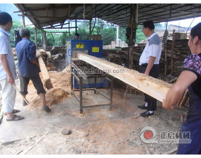 四川雅安方木加工現(xiàn)場(chǎng)4米長0